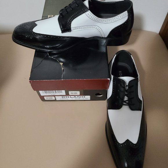 Black and White Men\'s spectator shoe